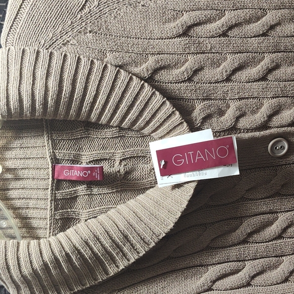 Sweater - Picture 2 of 4